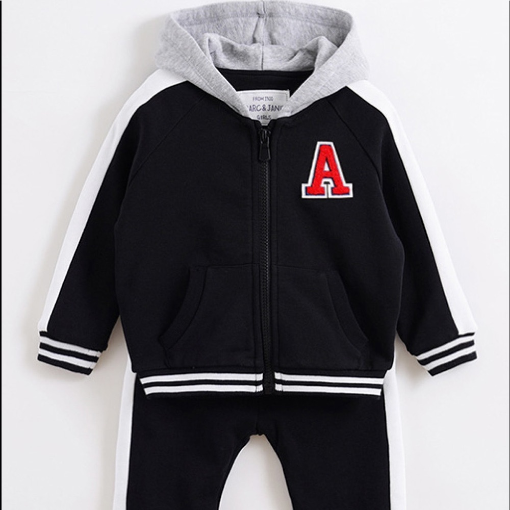 NWOT Marc & Janie “A” Graphic Patch Hooded Size: 3T, Color: Black